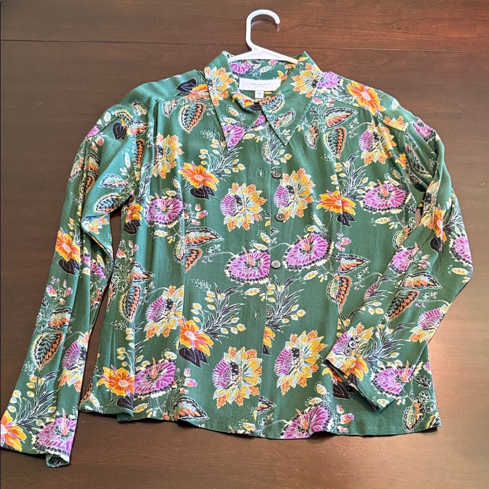 Equipment blouse